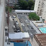 Linda Kitnet Em Laranjeiras / Rj