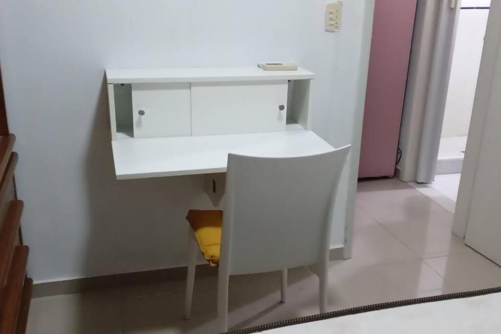 Apartamento Linda Kitnet Em Laranjeiras / Rj Rio de Janeiro