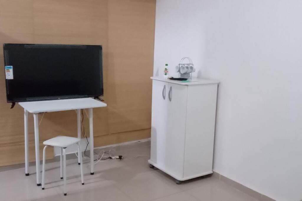 Linda Kitnet Em Laranjeiras / Rj Apartamento
