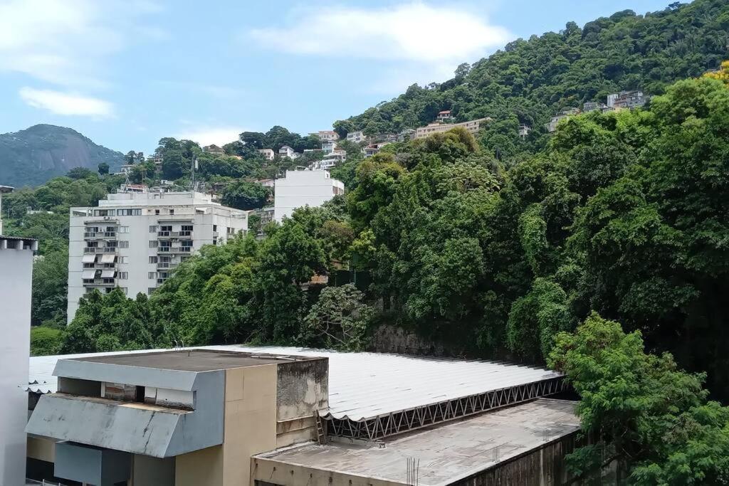 Apartamento Linda Kitnet Em Laranjeiras / Rj *